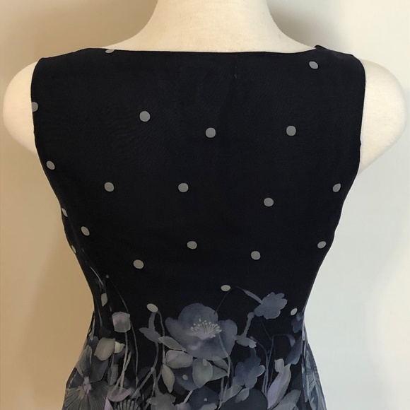 Like-New Navy Rebecca Taylor Silk Sweetheart-Top - Picture 9 of 10
